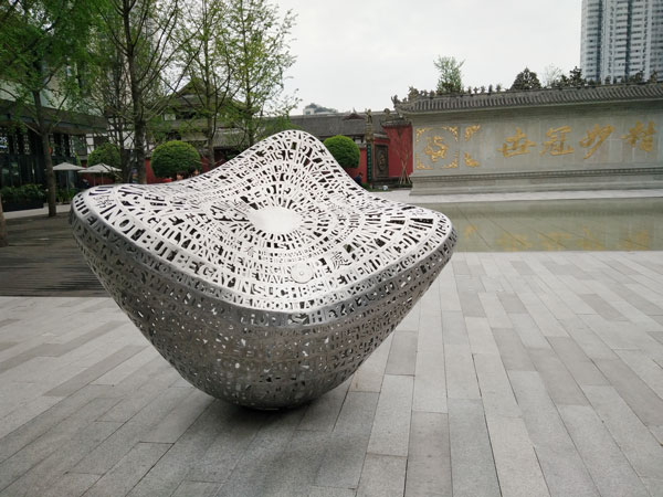 不銹鋼雕塑的優(yōu)點有哪些 不銹鋼雕塑的優(yōu)點有哪些